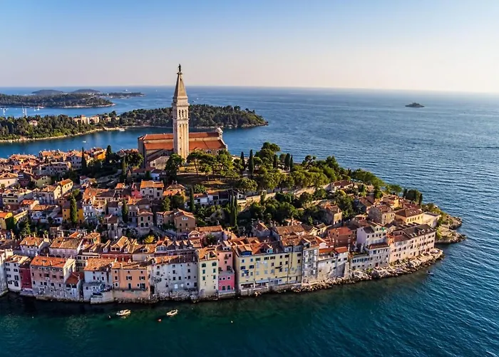 In With A Sea View, Balcony, Air Conditioning, Wifi 81-2 Affittacamere Rovigno