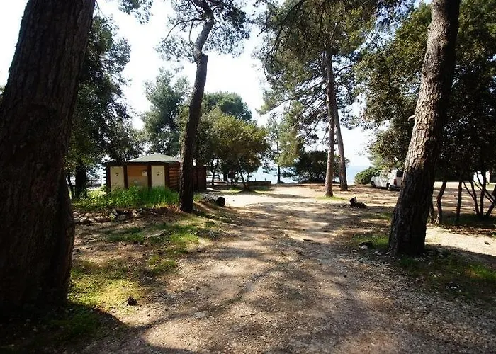 In With A Sea View, Balcony, Air Conditioning, Wifi 81-2 Affittacamere Rovigno